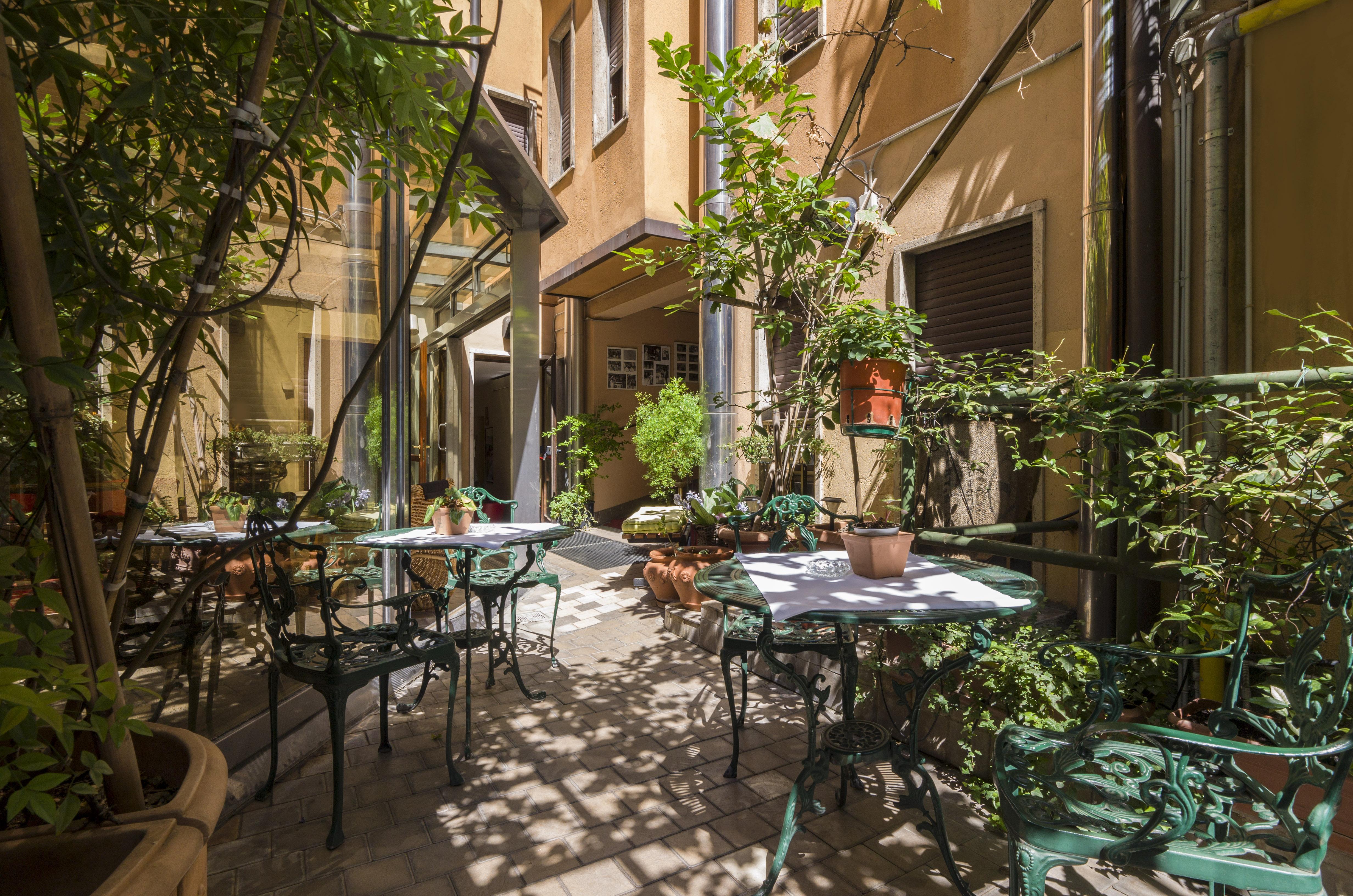 Hotel Carrobbio Milano Exterior foto