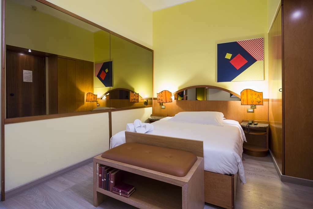 Hotel Carrobbio Milano Cameră foto
